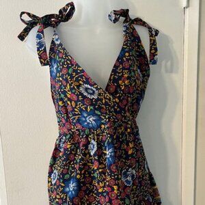 Pretty 100% Polyester Floral Dress